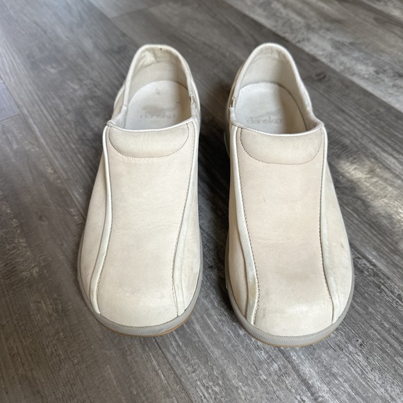Dansko Women's  Comfort Wedge Clog Natural Colored  Shoe‎ Size 38, US 7 - Picture 1 of 5